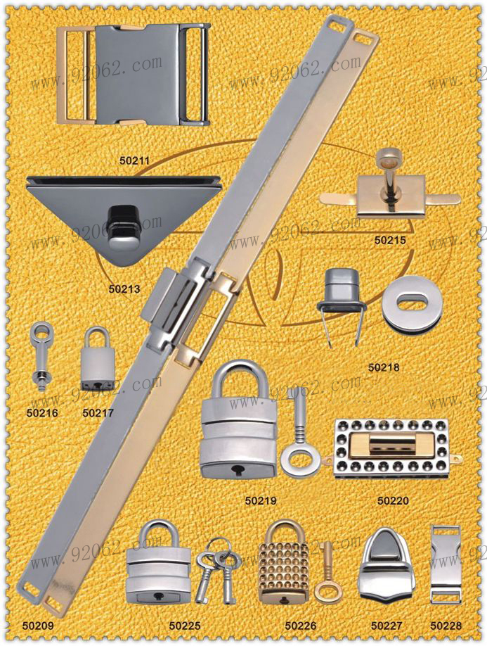 Turn Lock Hardware Provided By 92062 Accessories 